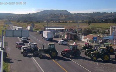 Campesinos tlaxcaltecas vuelven a cerrar la México–Veracruz: el campo exige ser escuchado